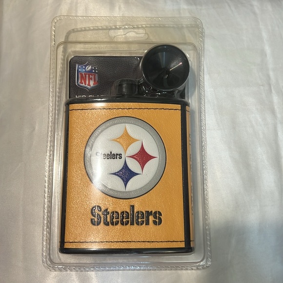 Official NFL Collectible Flask Pittsburgh Steelers. - Picture 3 of 3